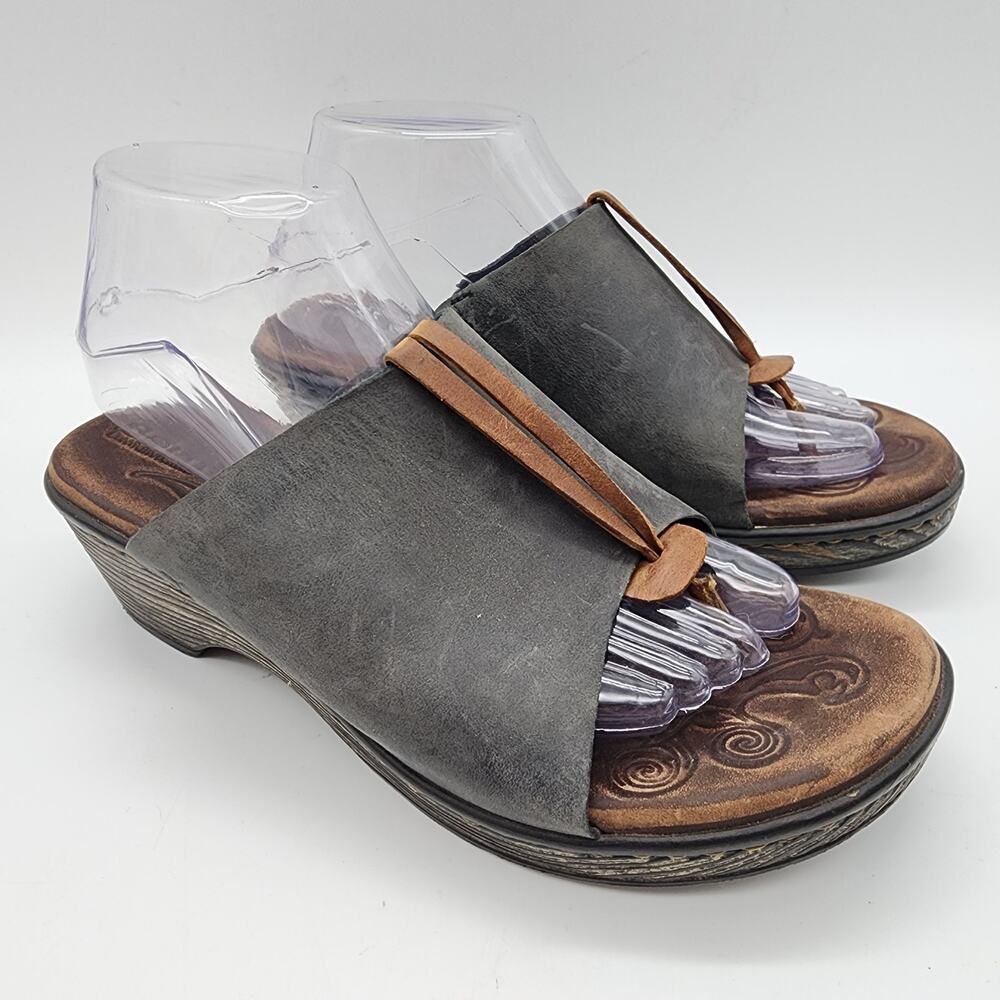 Born Womens Leather Sandals Size 8 Blue T-Strap Comfort Distressed Open Toe